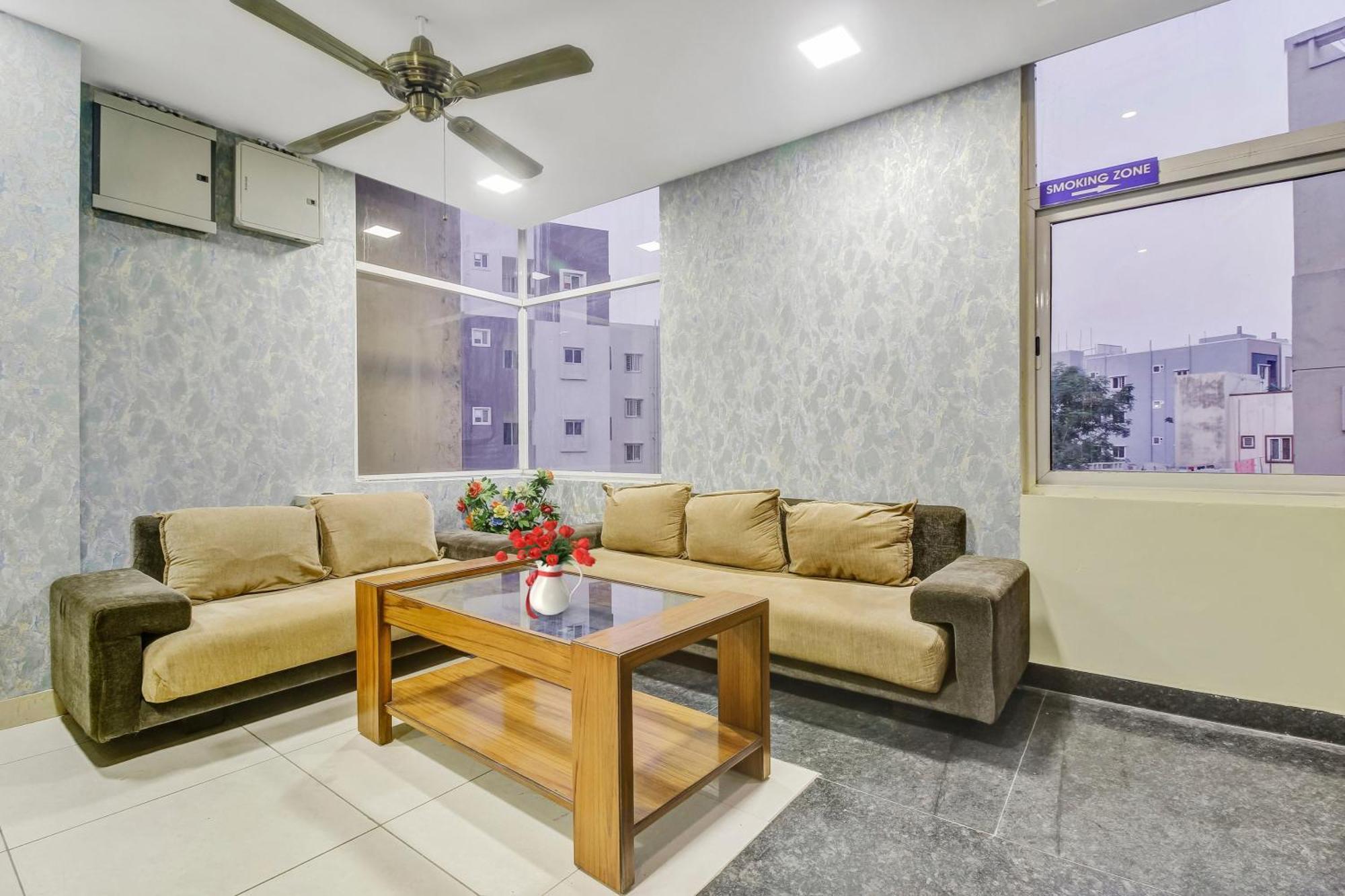 Collection O Galaxy Suites Хайдарабад Экстерьер фото